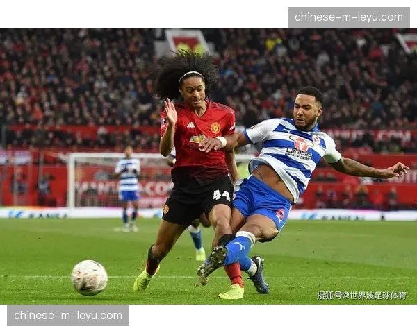 半场报道：纽卡斯尔1-1曼联，双方各入一记世界波