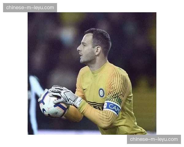 深度复盘:解析国际米兰三月以来定位球得分率骤升的战术调整 深度复盘:解析国际米兰三月以来定位球得分率骤升的战术调整