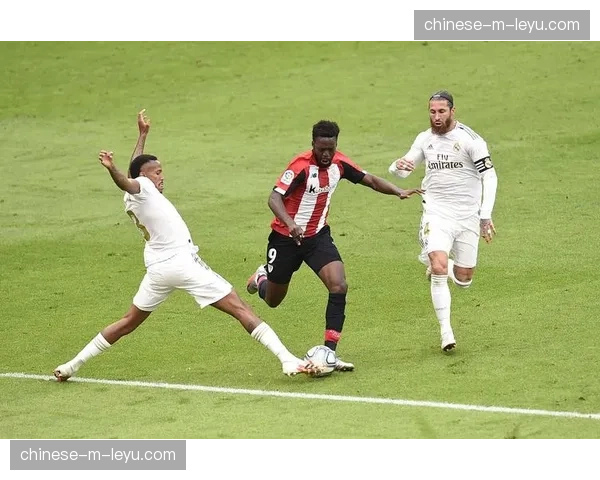 半场战报：毕尔巴鄂竞技1-0塞尔塔，尼科·威廉姆斯内切破门