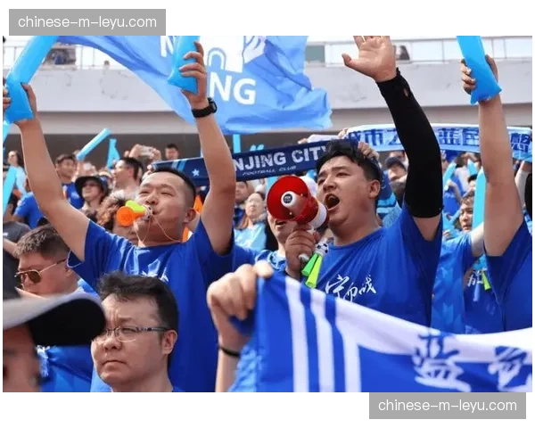 草根观察：业余联赛教练参考意甲战术，增加边路传中训练比重