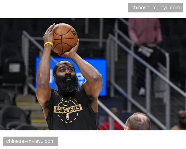 老鹰124-102击败骑士,东部第五位置确定 老鹰124-102击败骑士,东部第五位置确定